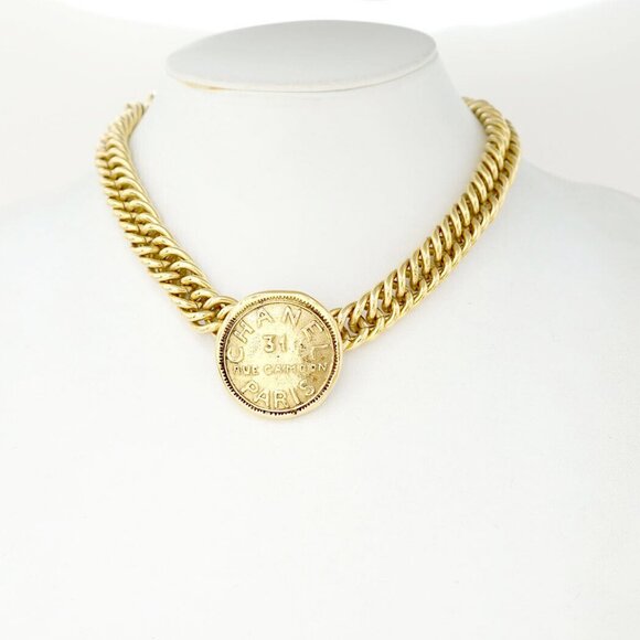 CHANEL 31 RUE CAMBON PARIS Coin Choker Necklace 16" Gold Tone #26244 - Picture 1 of 16